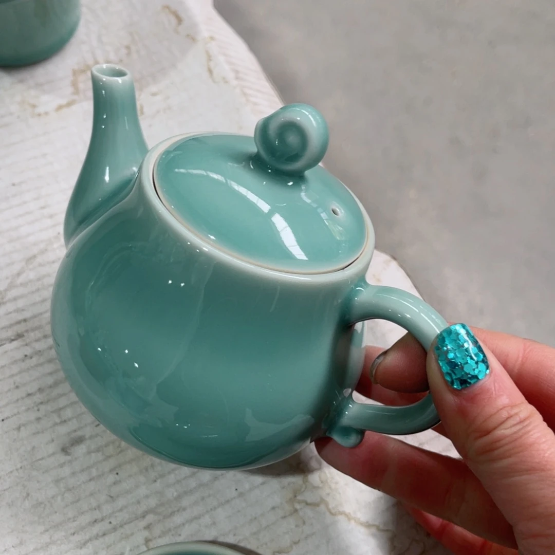 瓷片哈哈哈哈好哈哈哈哈