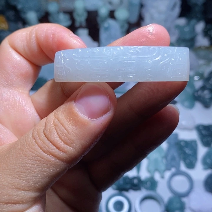 定制翡翠未镶嵌小***君毛