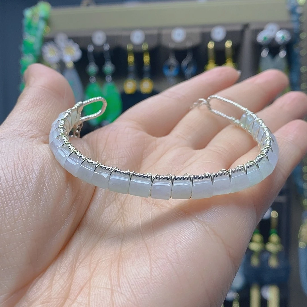 未镶嵌翡翠耳饰翡翠