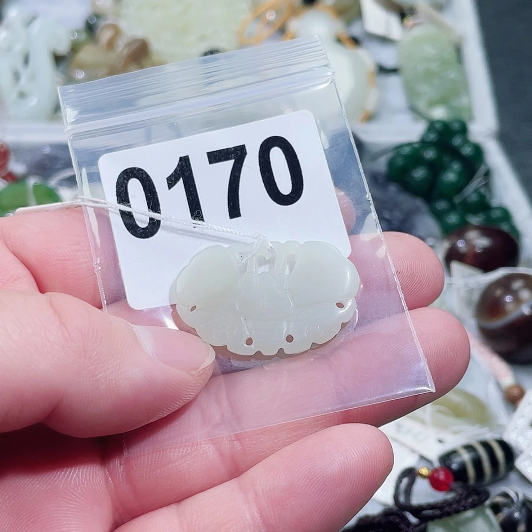 和田玉车挂未镶嵌