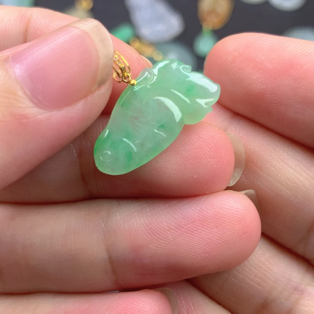 【闪购商品】颈饰18K金镶嵌翡翠翡翠