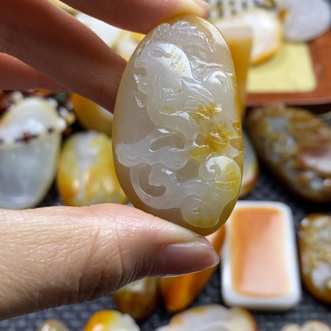 和田玉未镶嵌挂件