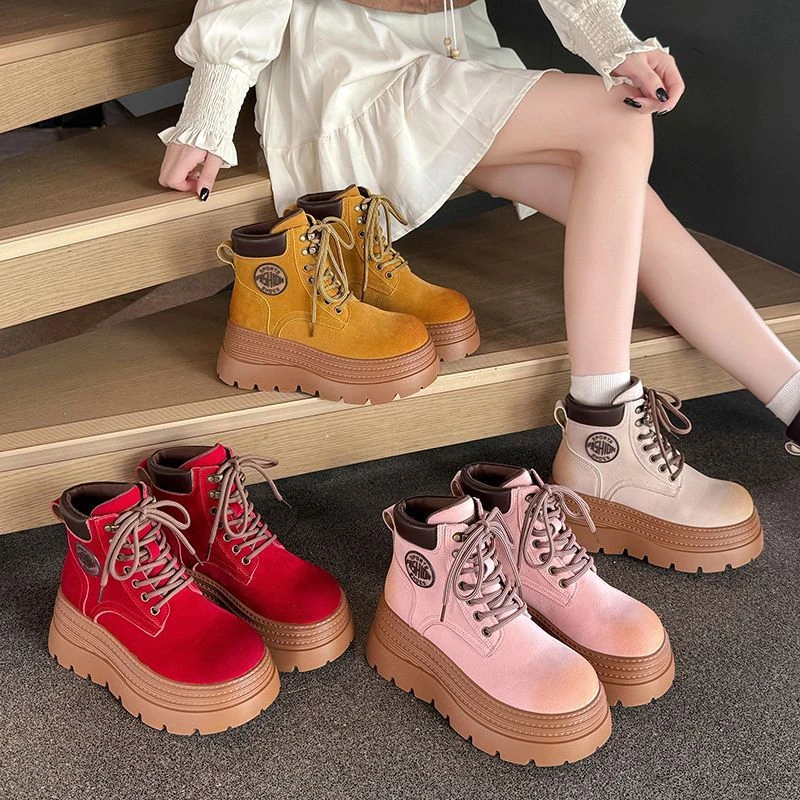 马丁靴女2025秋季新款法式时尚百搭户外英伦大黄增高厚底工装短靴