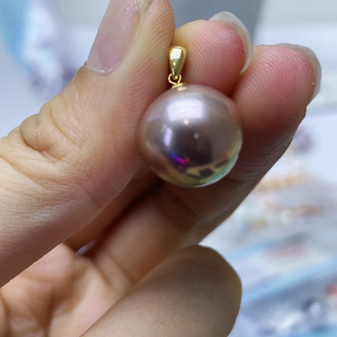 颈饰18K金镶嵌淡水珍珠
