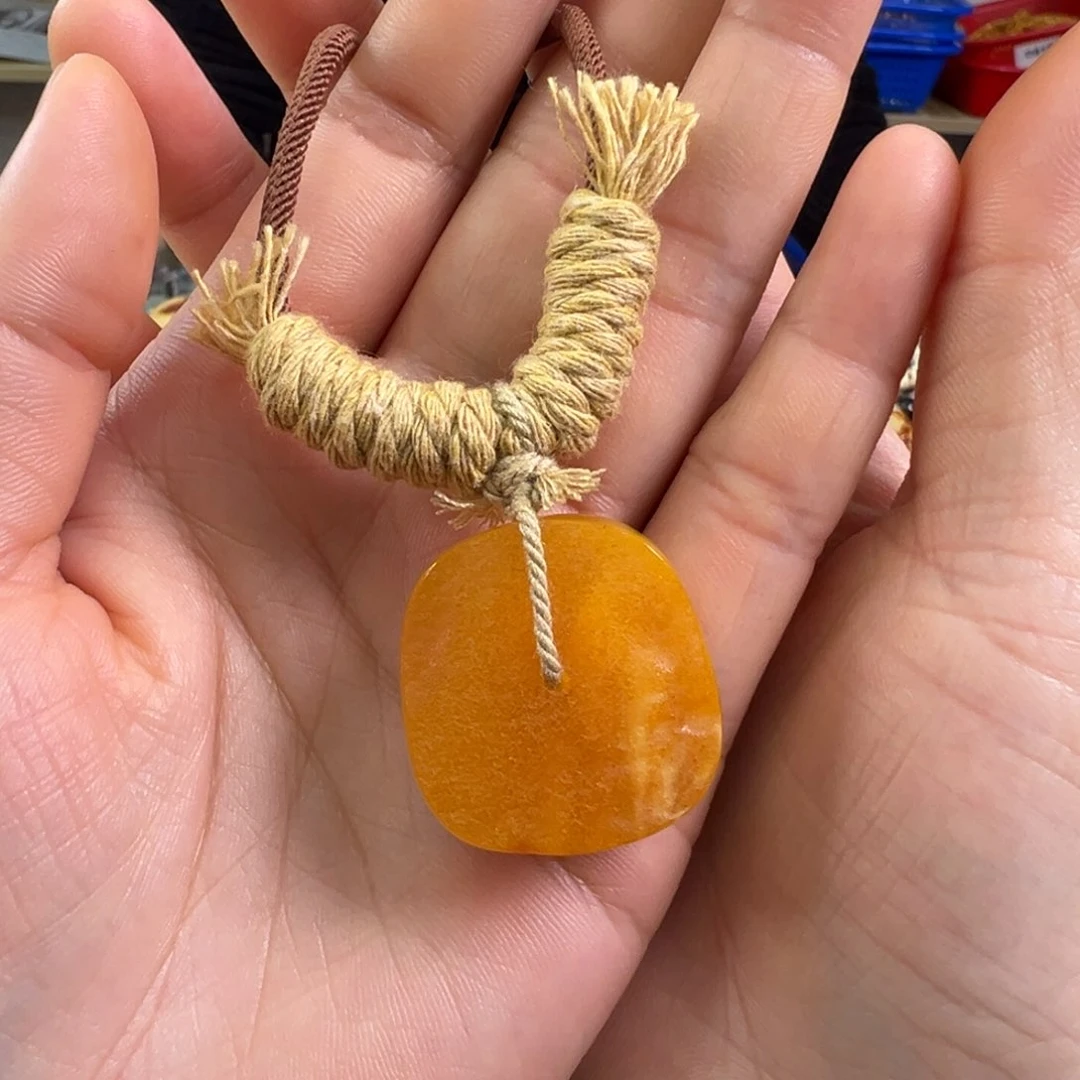 蜜蜡裸石未镶嵌蜜蜡