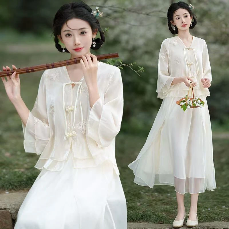 哥弟阿玛施正新中式文艺复古清新刺绣盘扣V领改良民族风中袖女套