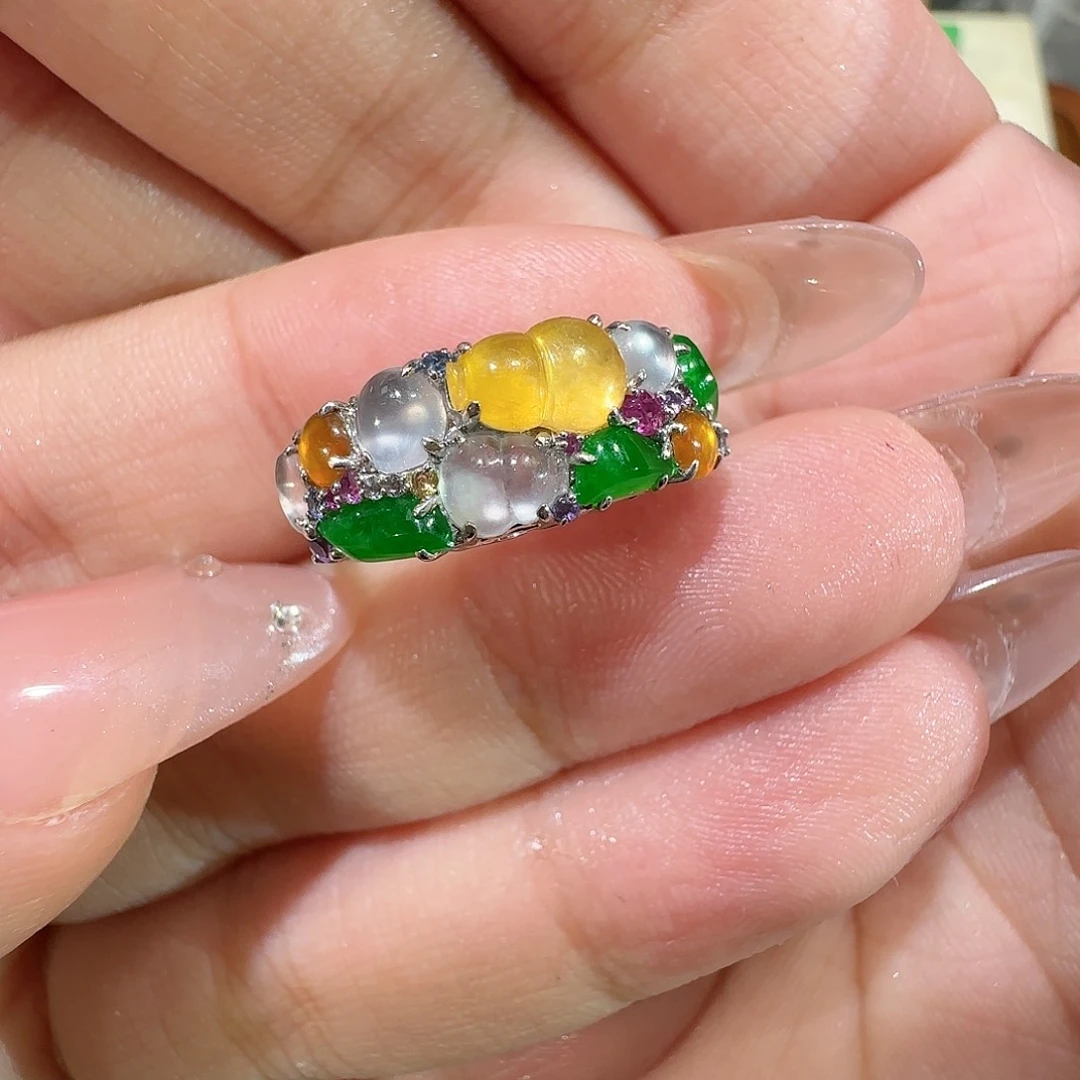 【闪购商品】18K金镶嵌戒指翡翠