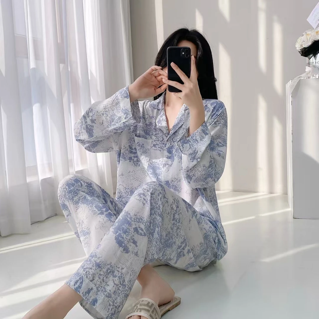 严选福利 女士印花翻领开衫人棉双长套2710