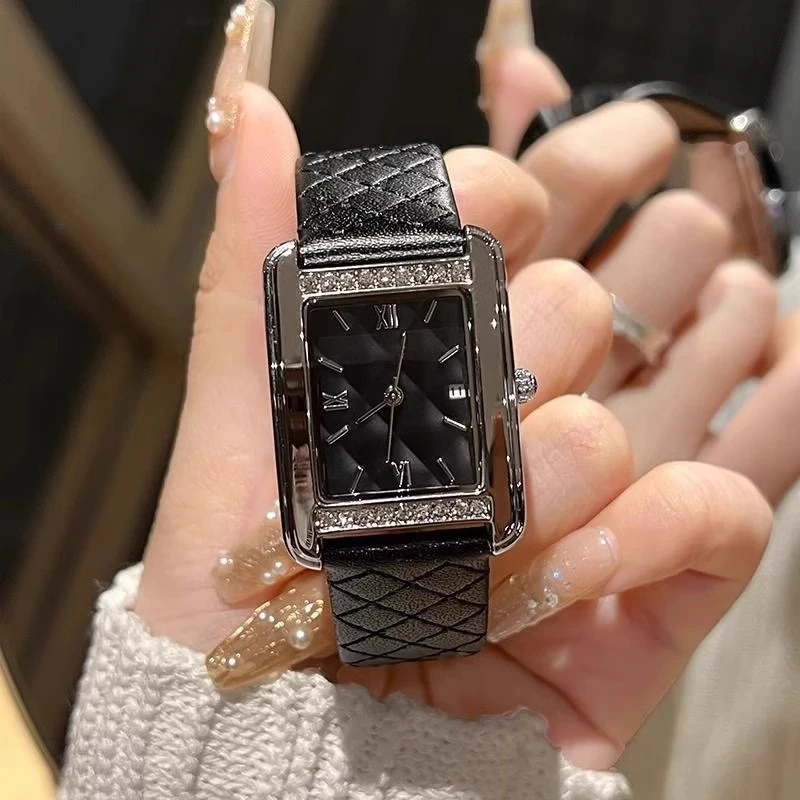 馨奈小香风菱格纹轻奢防水真皮男女同款镶钻小众高端腕表女XN27