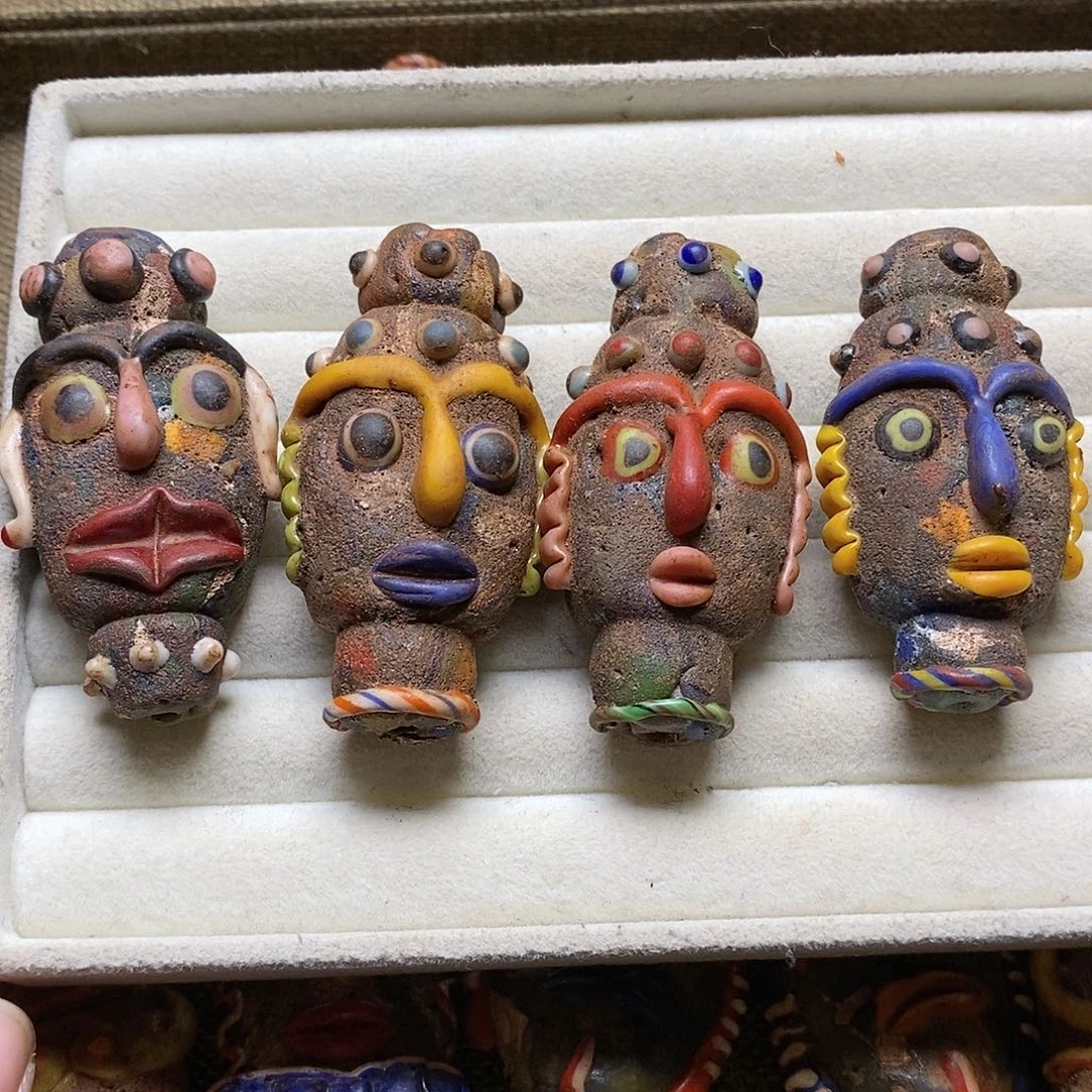 颈饰琉璃花瓶娃娃随机一个06