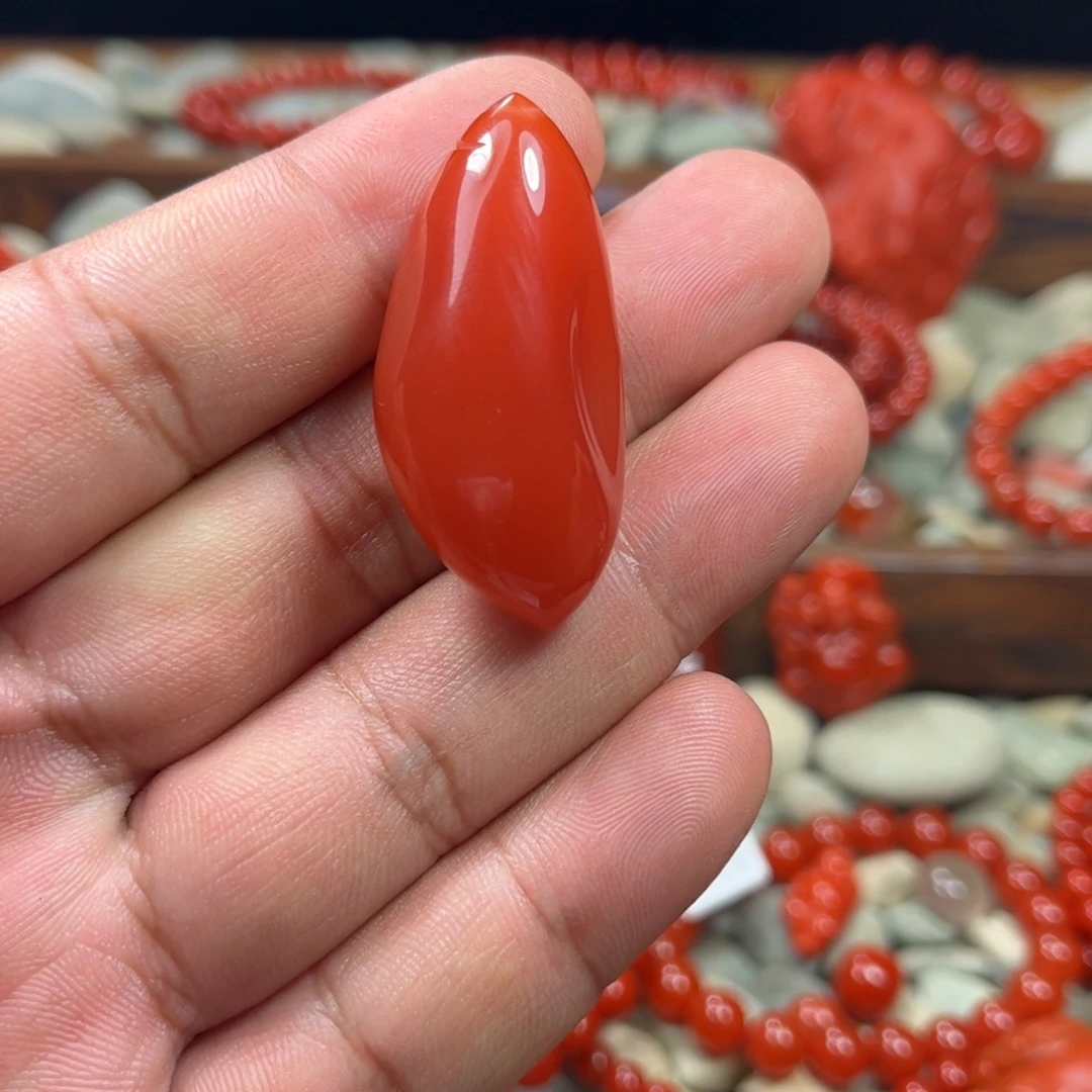 南红玛瑙未镶嵌随行吊坠