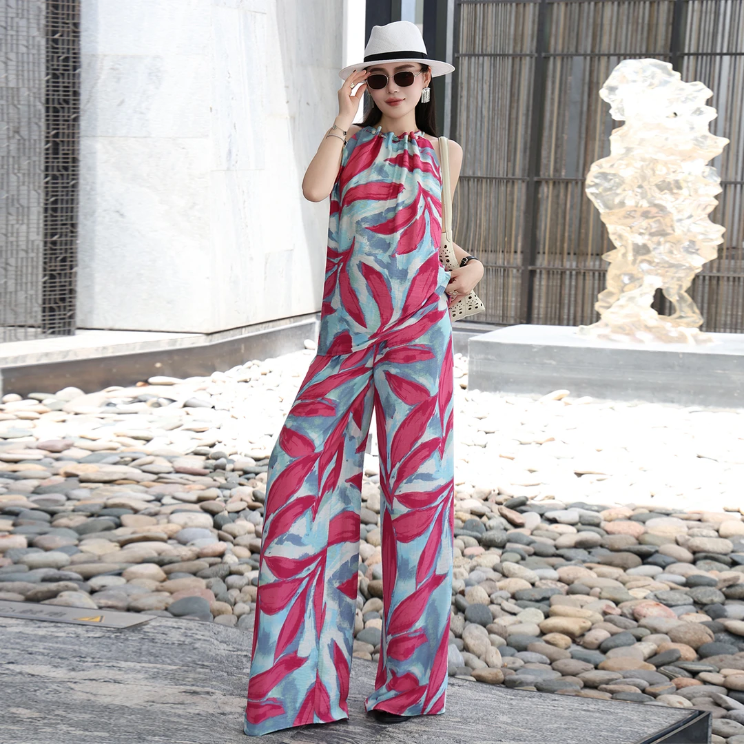 2025夏波西米亚度假风浪漫花卉珍珠领挂脖露肩上衣阔腿裤女神套装