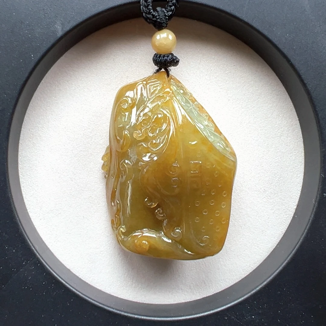 翡翠未镶嵌颈饰龙凤