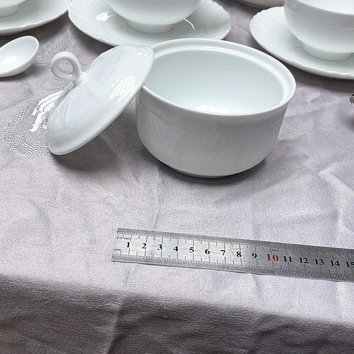 碗高白玉泥4.5寸炖盅，一个