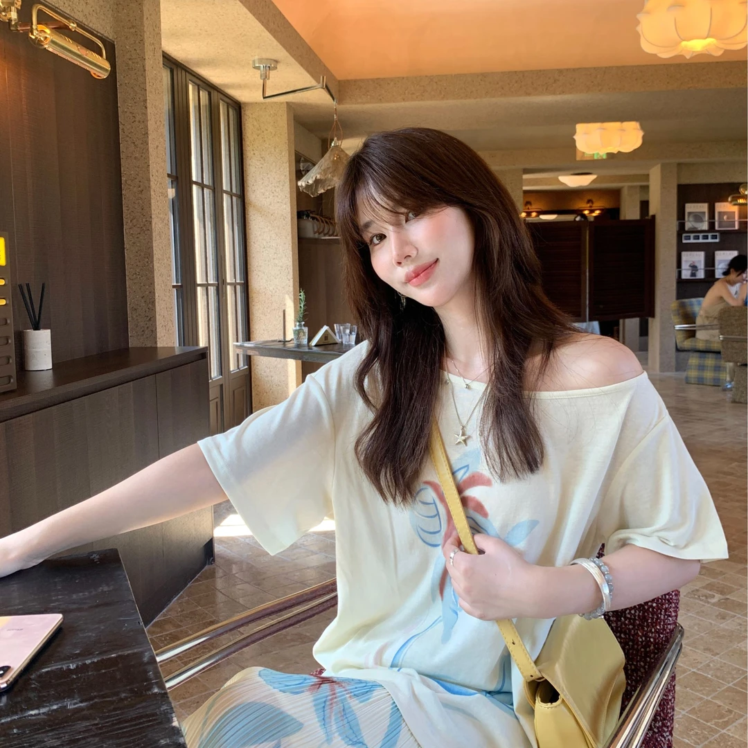 Berry 喜你而欢大庞定制 杏色薄款斜肩短袖T恤女宽松圆领百搭上衣