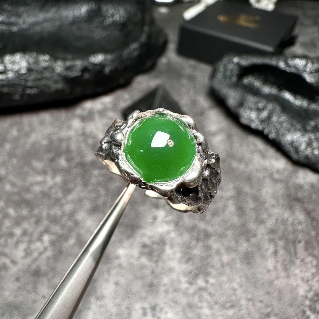 峡谷 Canyon  冰绿10X10mm戒指 不议价 天然缅甸翡翠 贡山商店