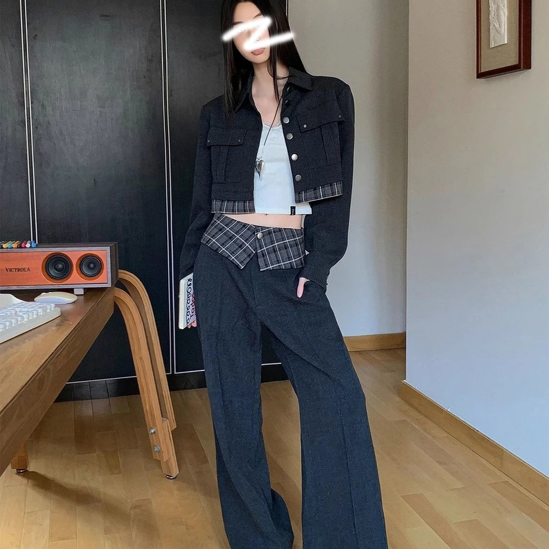 深灰色格纹拼接短款西装外套女2025年春秋季直筒微喇西装裤套装