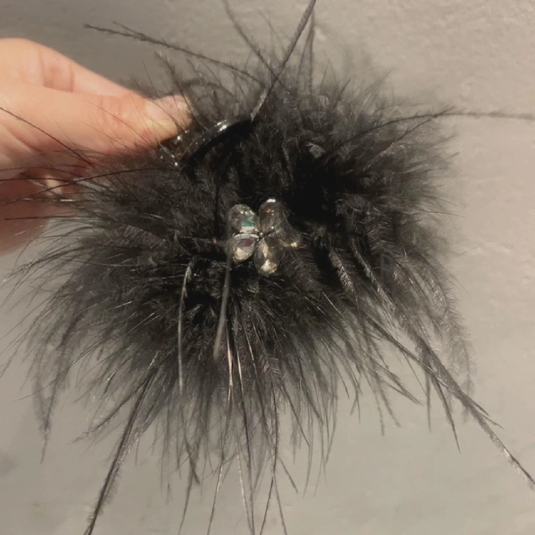 2025新款羽毛抓夹6厘米小号黑色羽毛夹显发量高马尾夹半扎披发卡