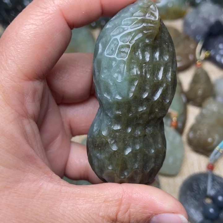 和田玉和田玉未镶嵌无**悔