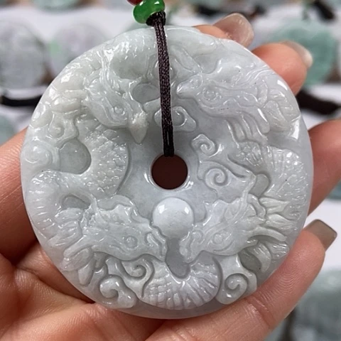 翡翠颈饰未镶嵌九龙扣两面工福利