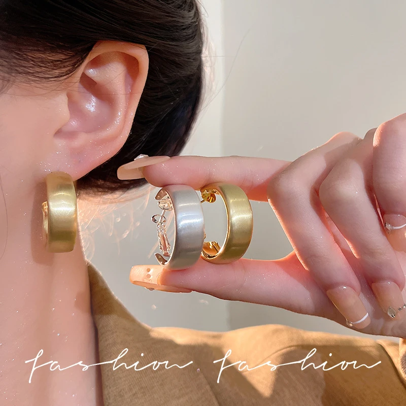 925银耳饰 【蔷】轻奢金属欧美圆圈复古港风宽边耳环女几何形状