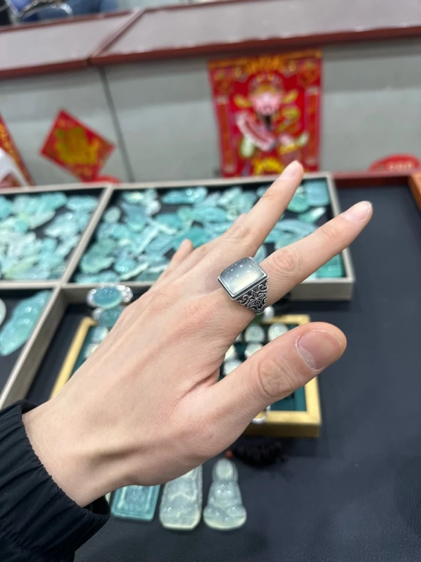 岫玉戒指 男戴高冰男士