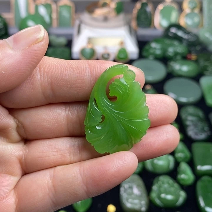 和田玉（碧玉）未镶嵌颈饰