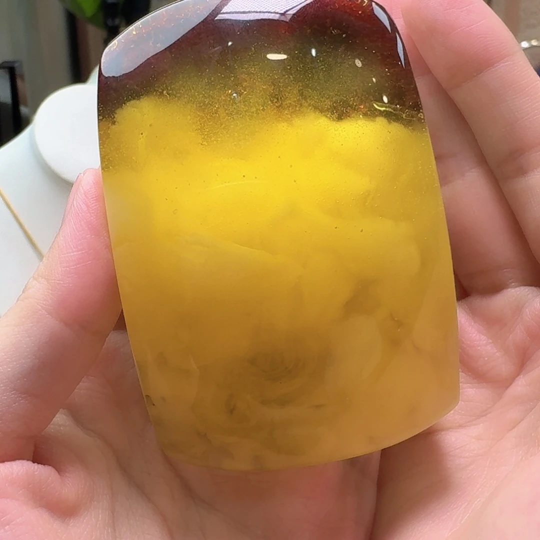 琥珀未镶嵌颈饰吊坠