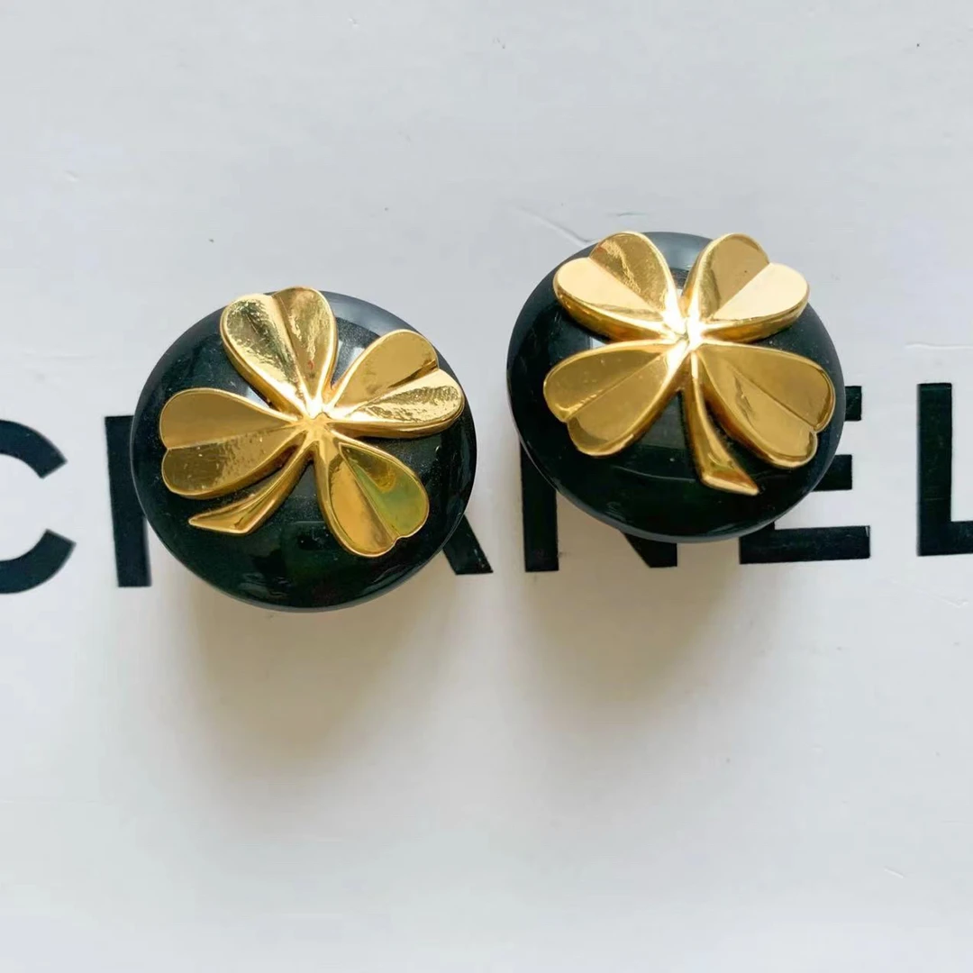 95新 Chanel/香奈儿 Chanel vintage香奈儿中古黑金四叶草耳夹