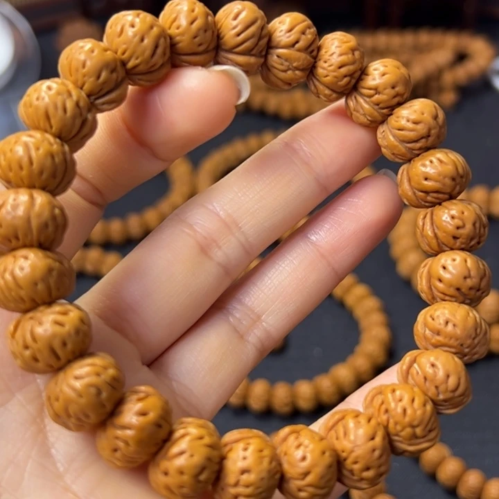 张***超文玩核桃吊坠145145