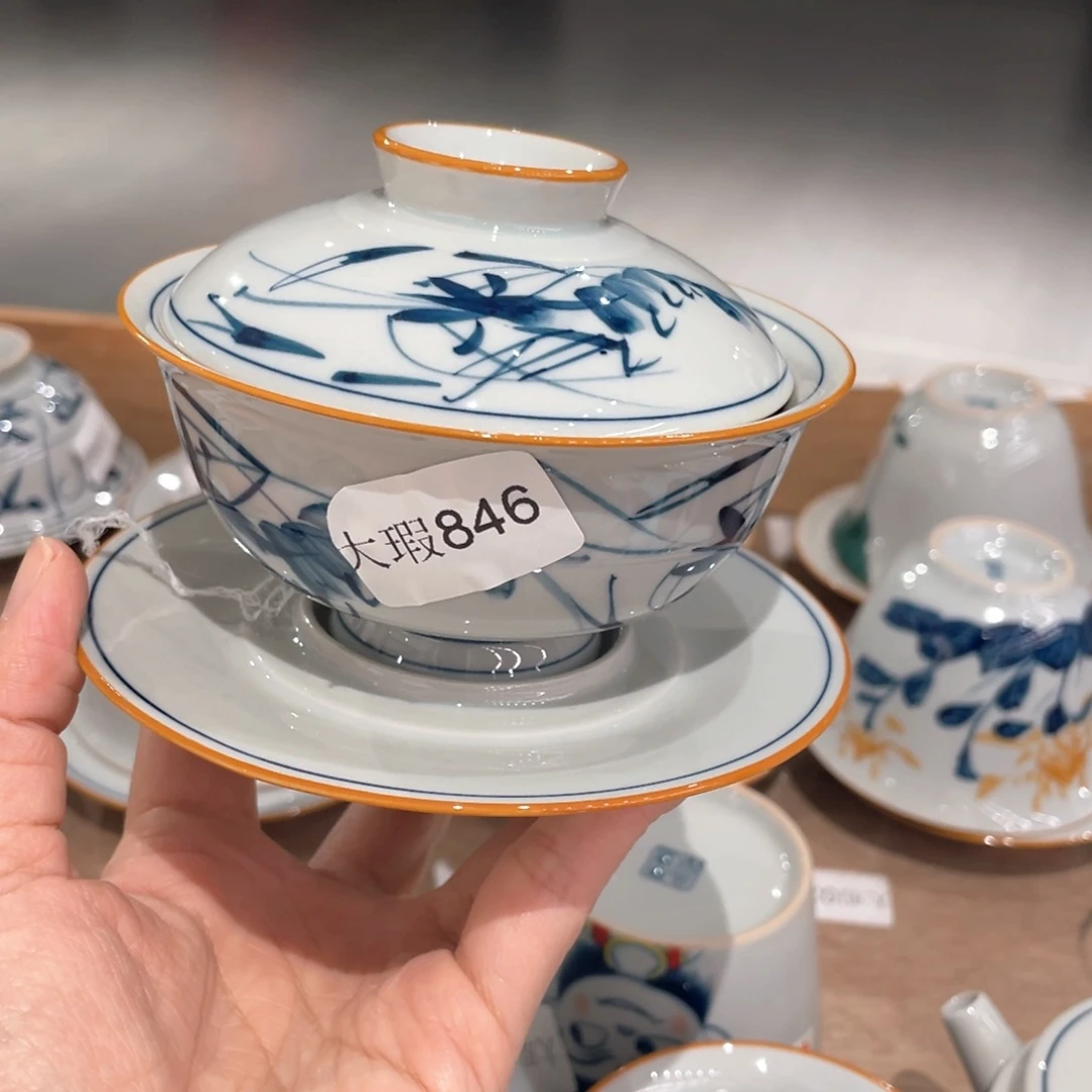 釉下手绘茶具微瑕