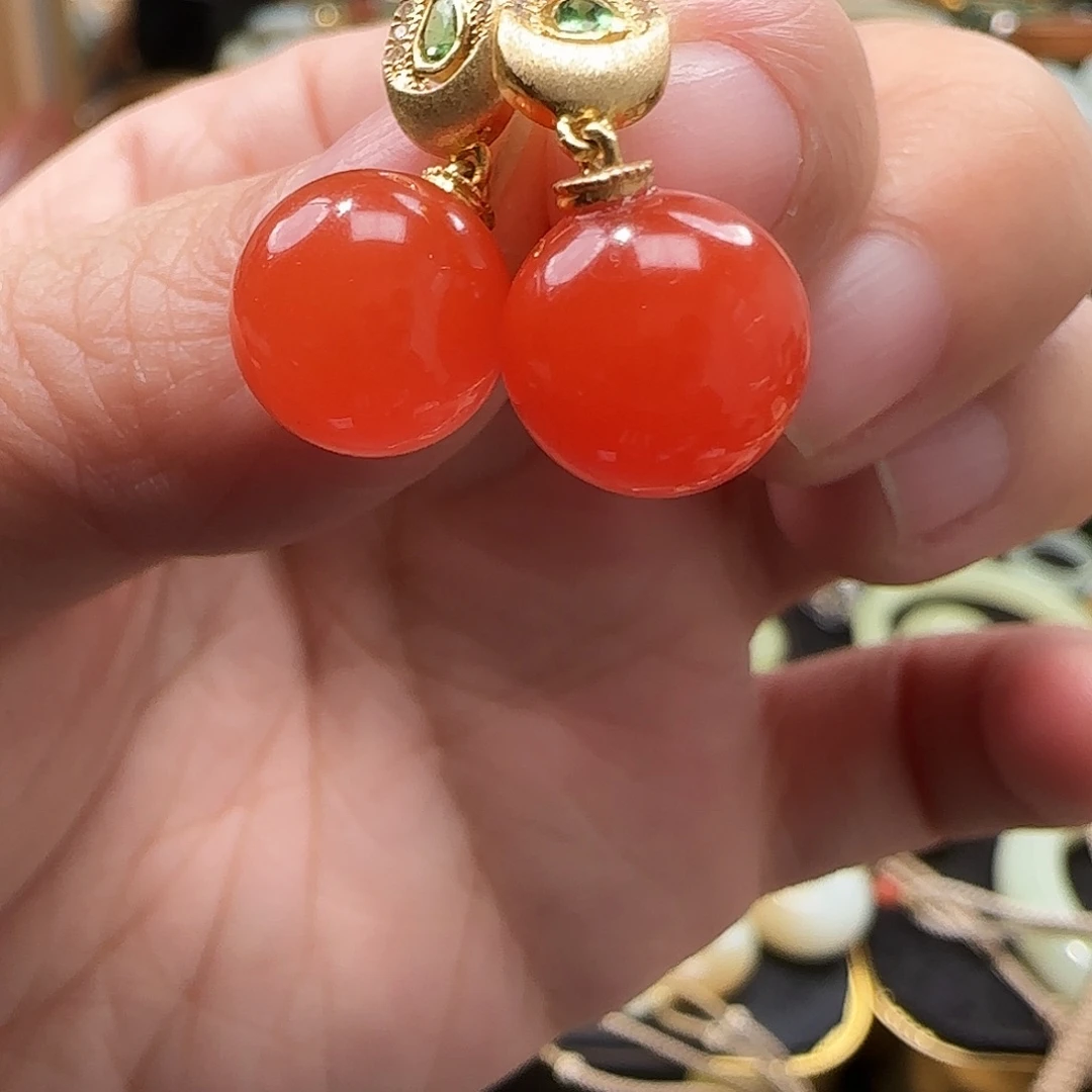 南红玛瑙18K金镶嵌耳饰
