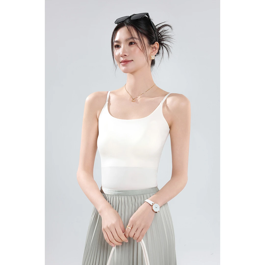 B 门店16&9！省心小吊带！3D记忆棉/固定杯收副乳打底背心女 C21668