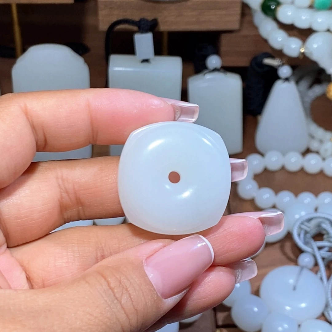 未镶嵌手链和田玉桐