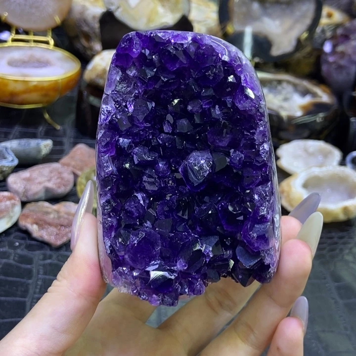 水晶珠宝半成品未镶嵌晶镇