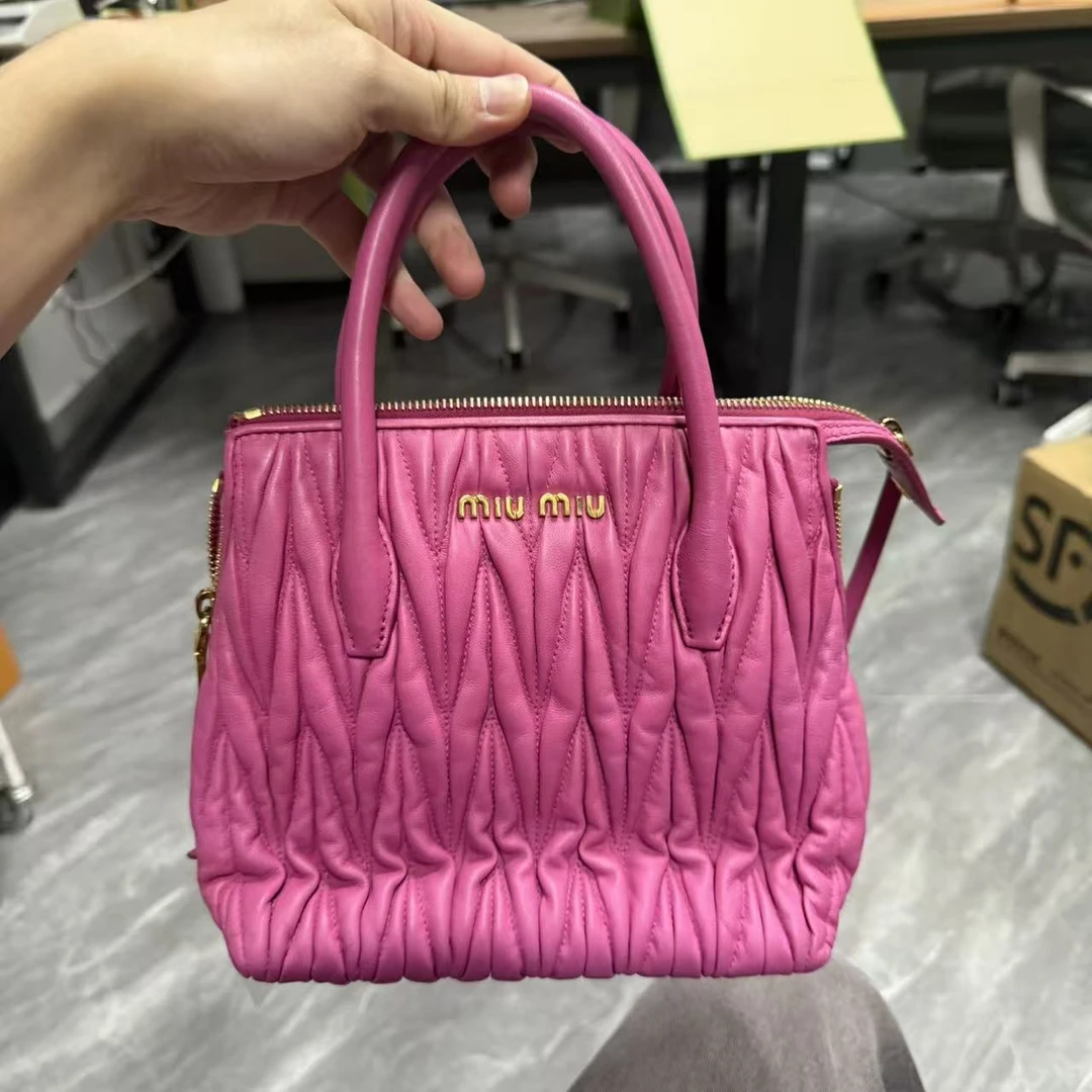 95新 MIU MIU/缪缪 【安则专属】玫红色褶皱托特包
