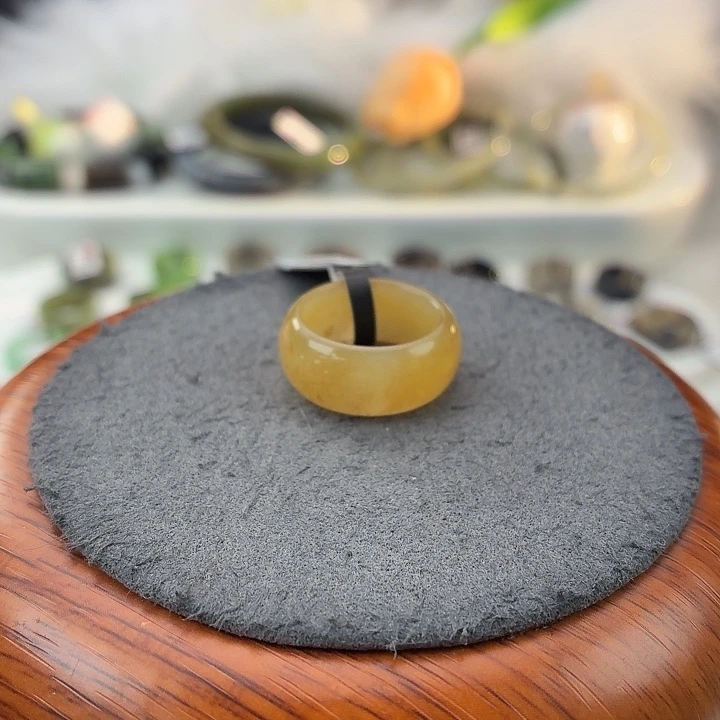 和田玉（糖玉）未镶嵌戒指b21糖轮胎16.3不退换