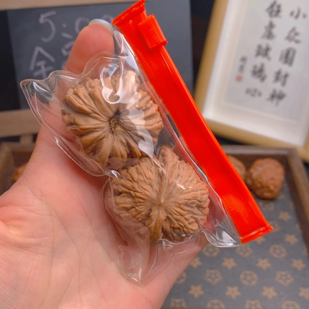 文玩核桃吊坠楼子