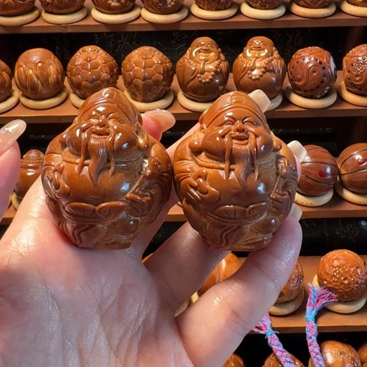 小***士巴西橄榄核雕工艺品