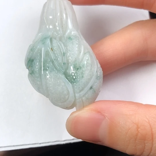 翡翠未镶嵌颈饰缅甸A货，每天下午1点半开播