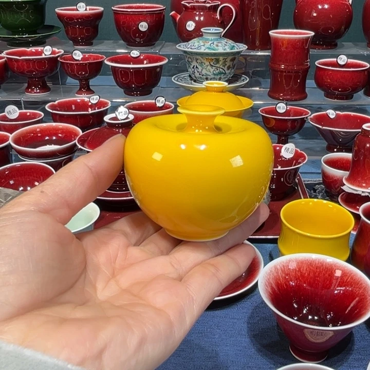 不***鱼景德镇浅行窑苹果尊