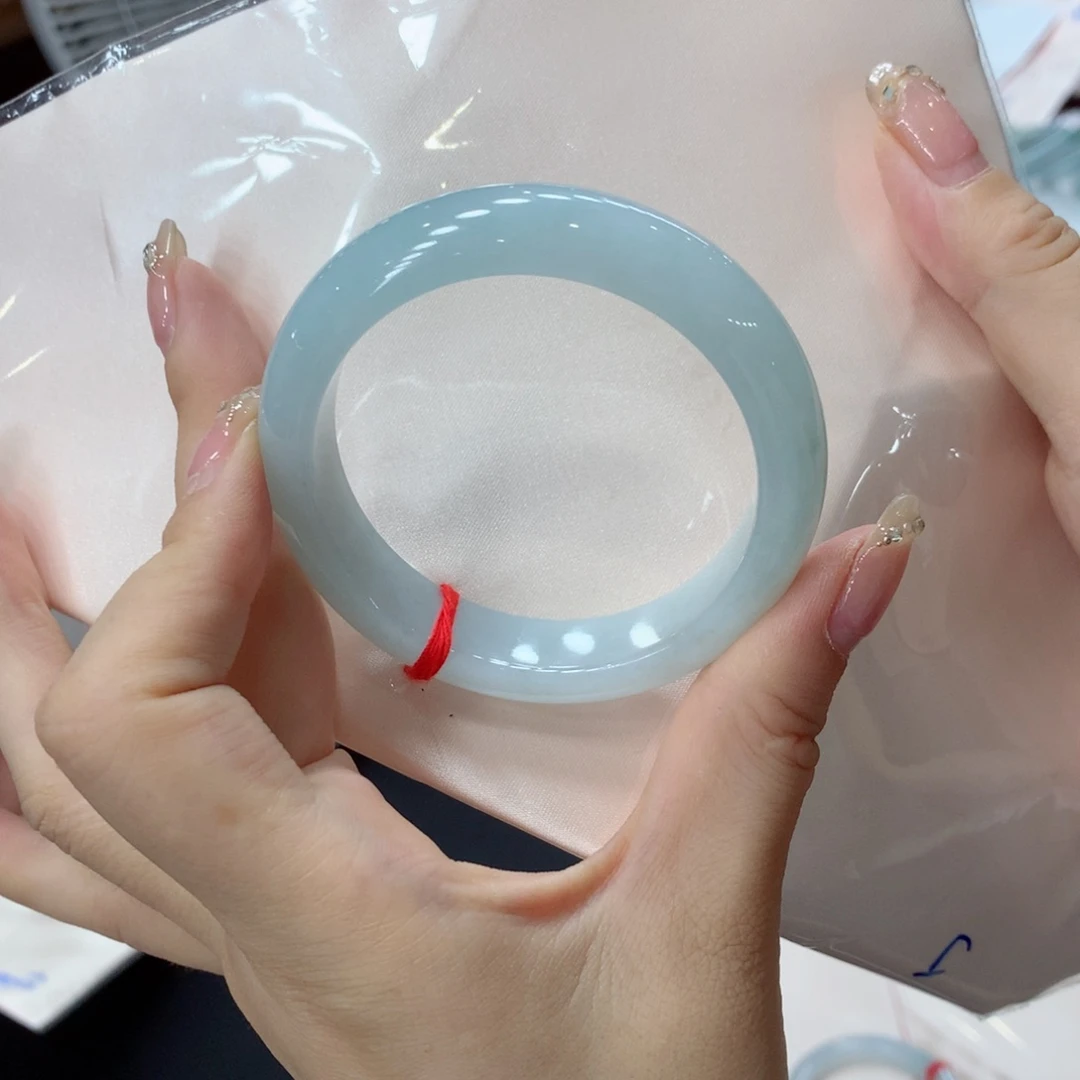 翡翠手镯未镶嵌买断