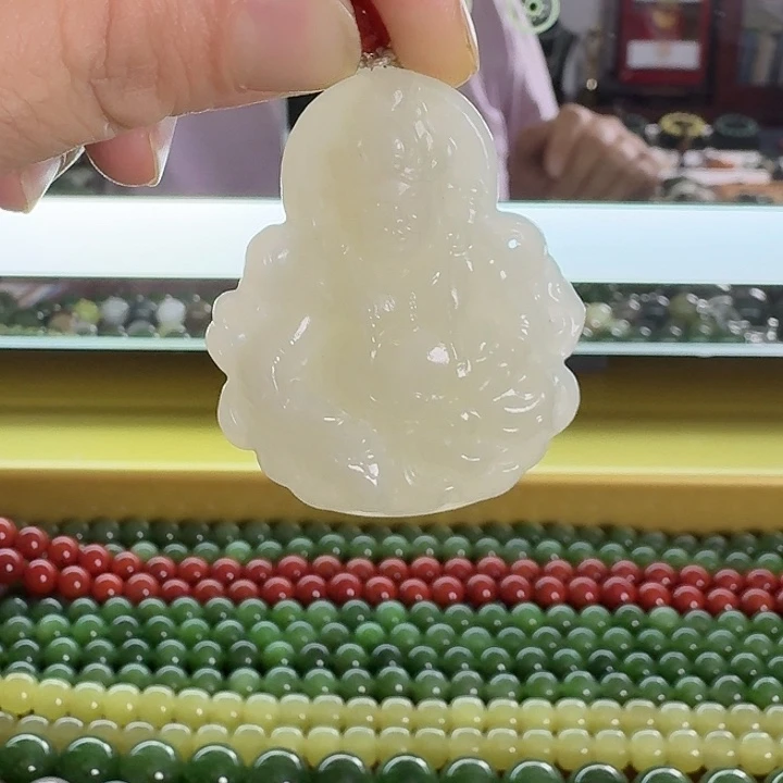 颈饰未镶嵌和田玉黄财神白玉