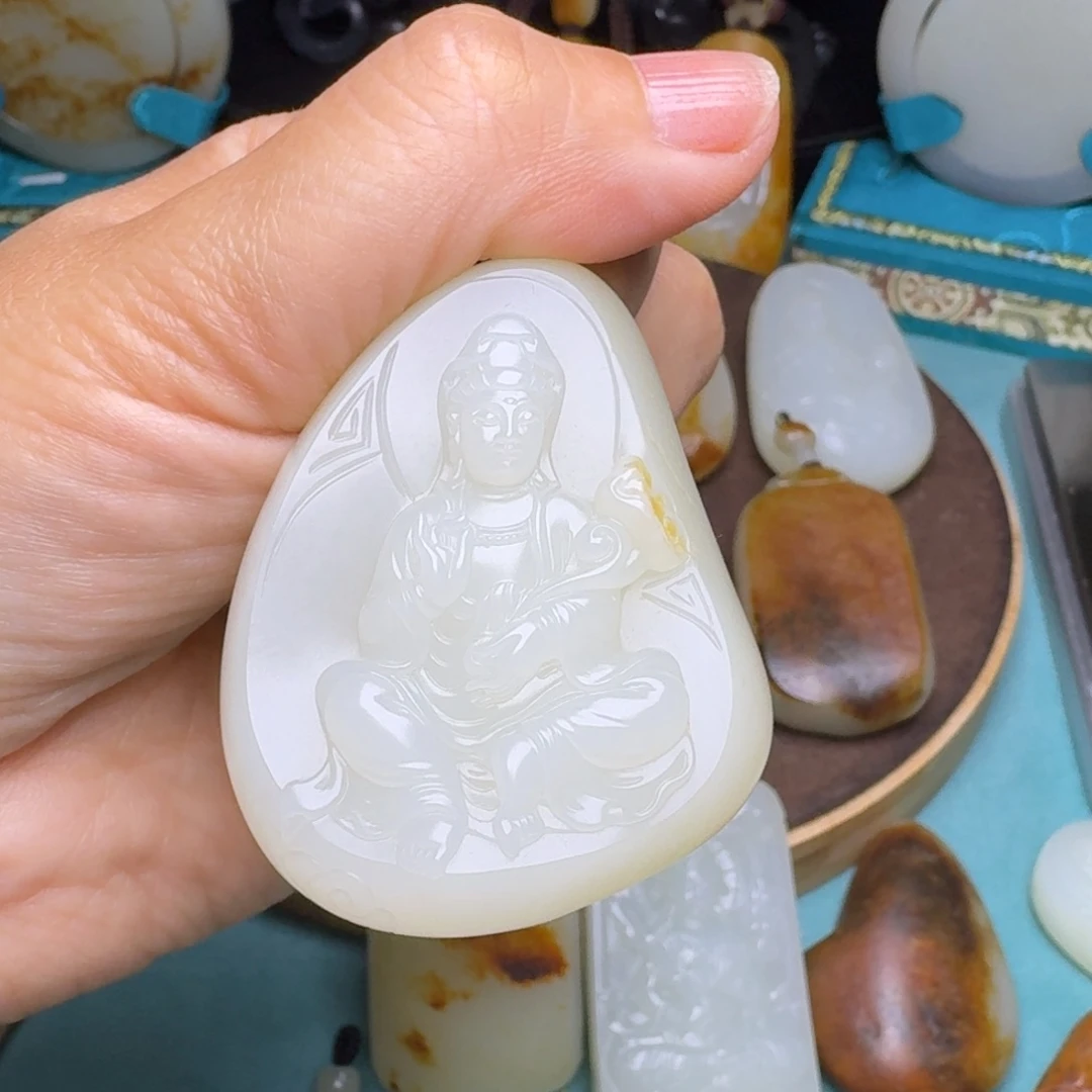 和田玉未镶嵌颈饰