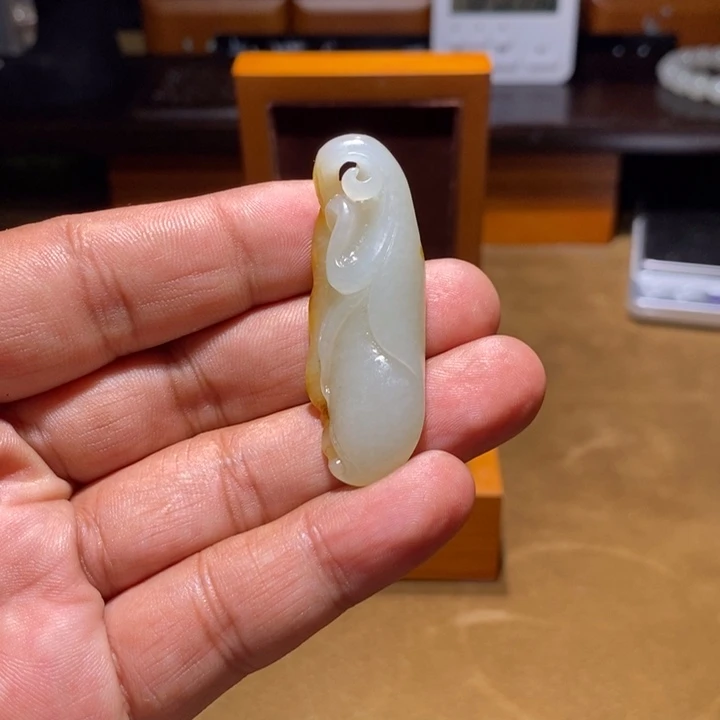 ****和田玉（白玉）未镶嵌颈饰