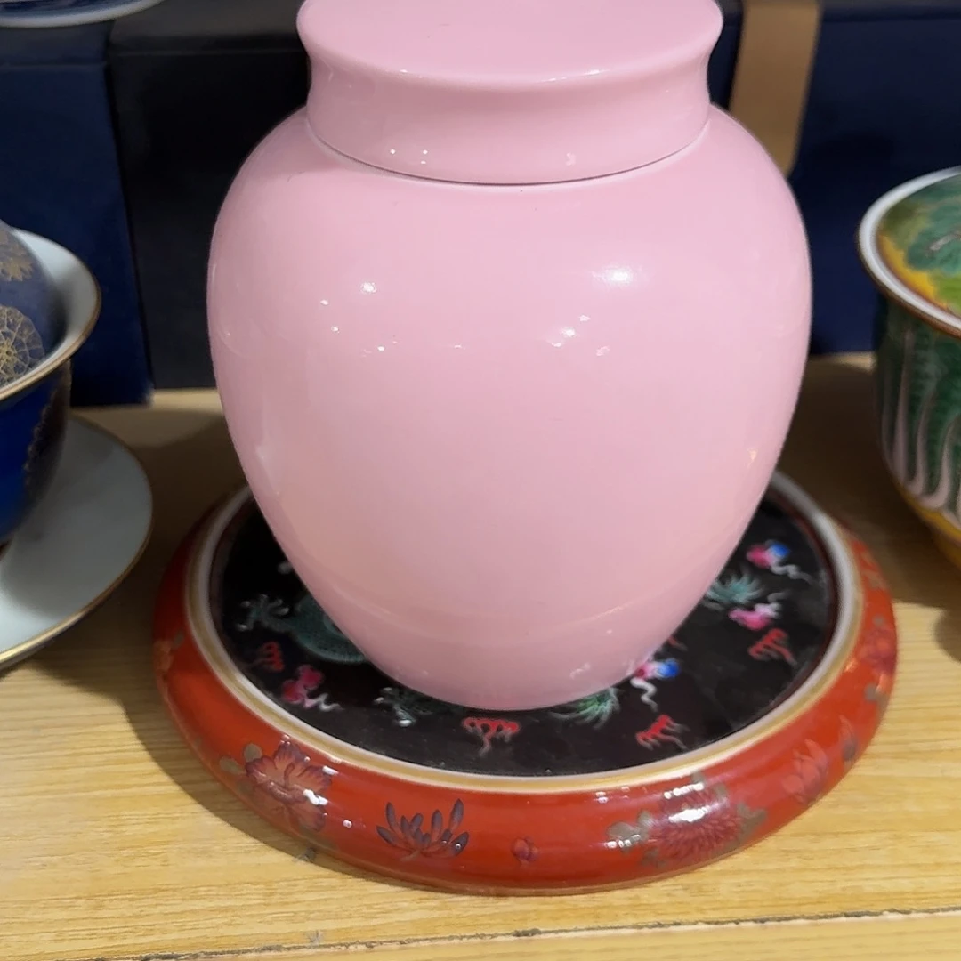瓷片摆件等方式在不同行业