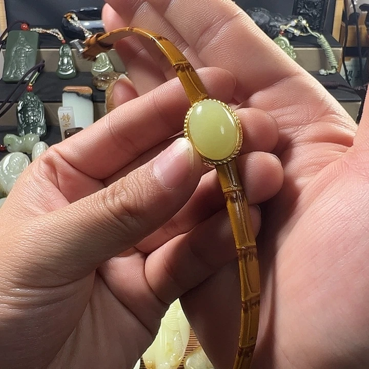 和田玉未镶嵌项链