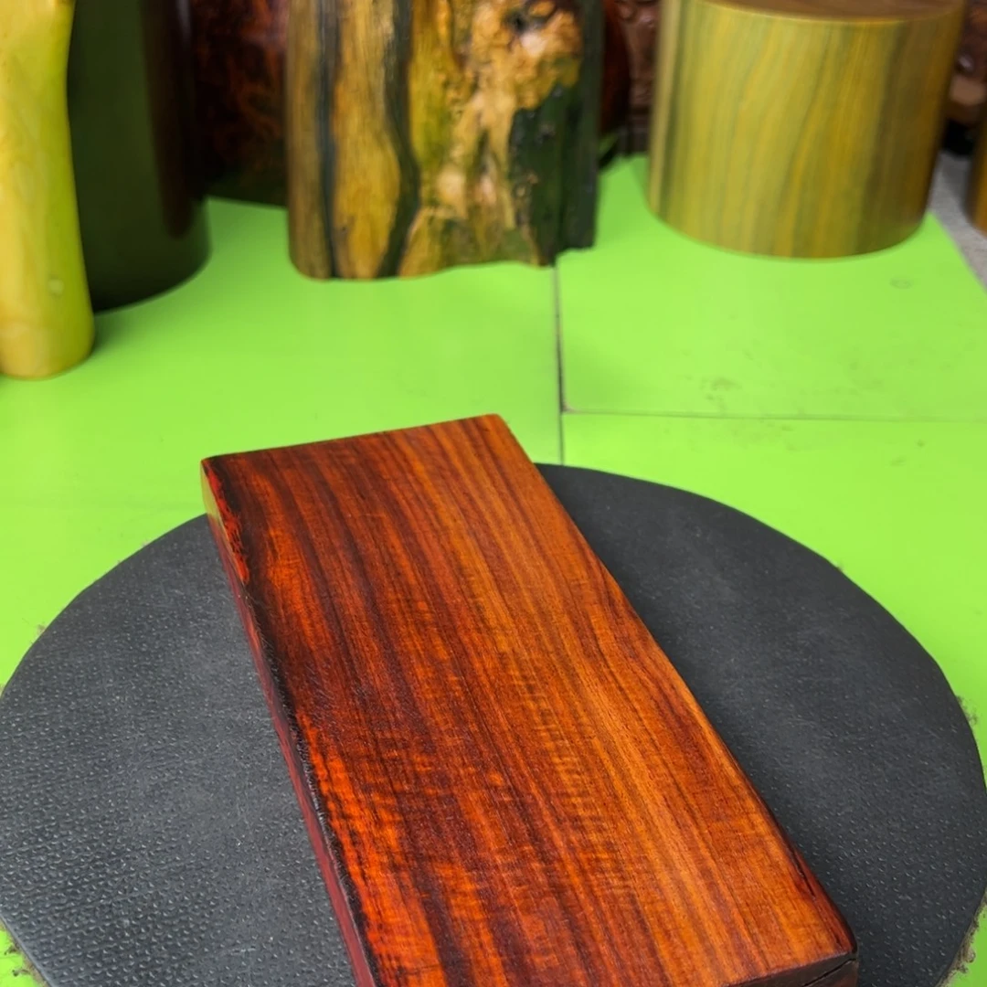 刘***丁大果紫檀（缅甸花梨）