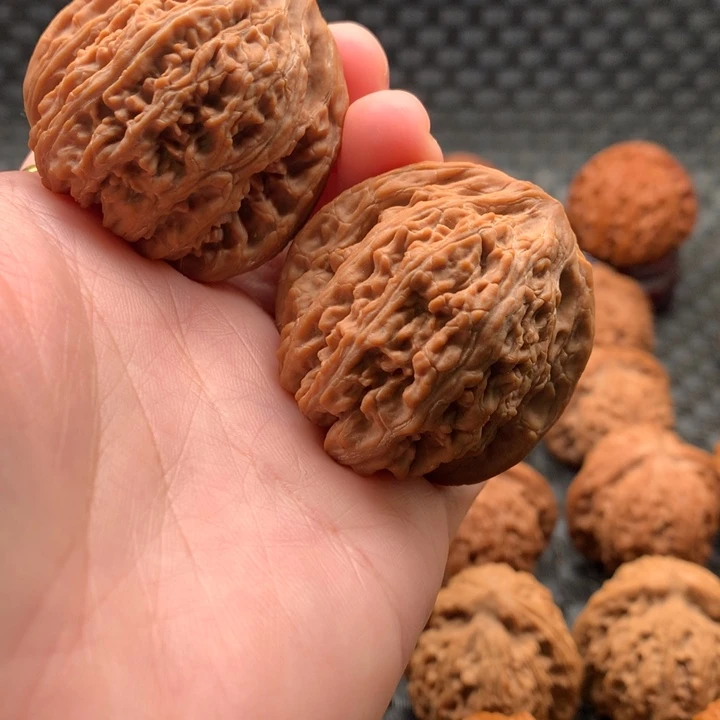 A*D文玩核桃狮子头密纹40.+全品