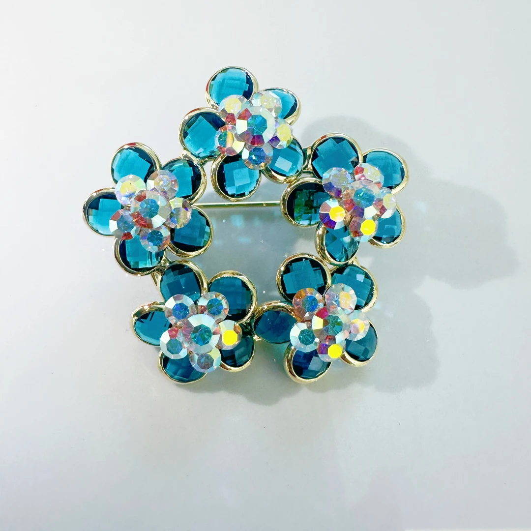 kasiya/卡思雅 铜合金仿水晶胸针 精致时尚五瓣花花环胸针百搭